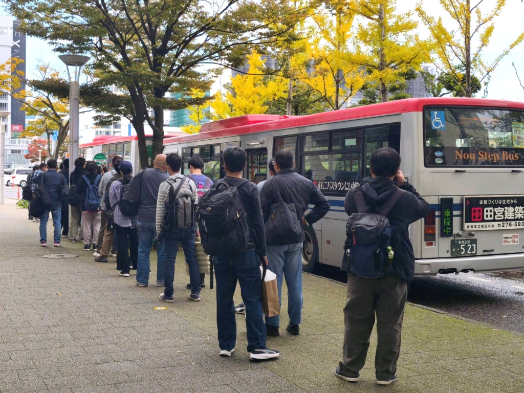 集合地を探すこと程度は朝飯前のマニアな参加者