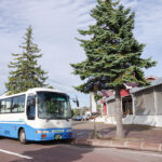 鉄道だと1時間半くらいの札幌〜旭川間　2025年に路線バスだけで行こうとしたら……え?　そっち!?