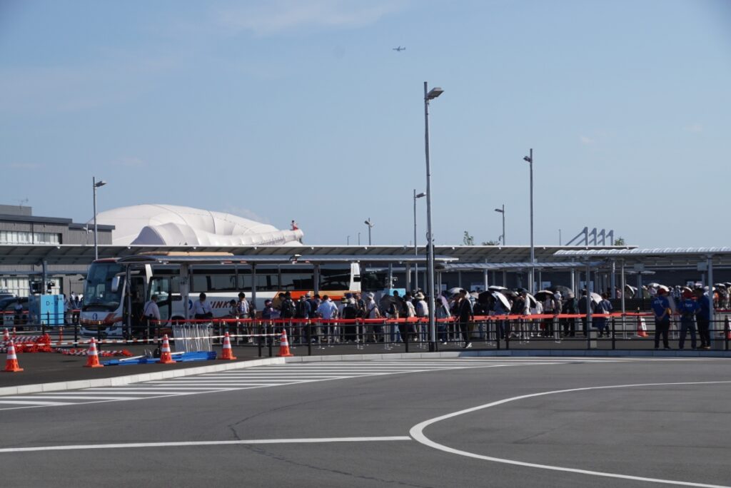 神姫バスは並べば現金でもICカードでも乗れた