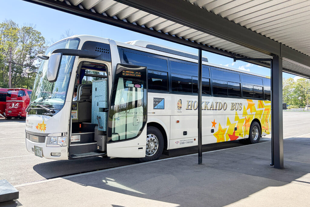 8分ほどの待ち時間で空港行きに接続