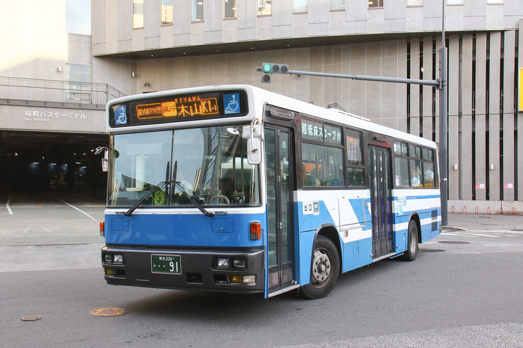 キュービックLV280（V8エンジン搭載車）は、まだ元気な姿を見られる