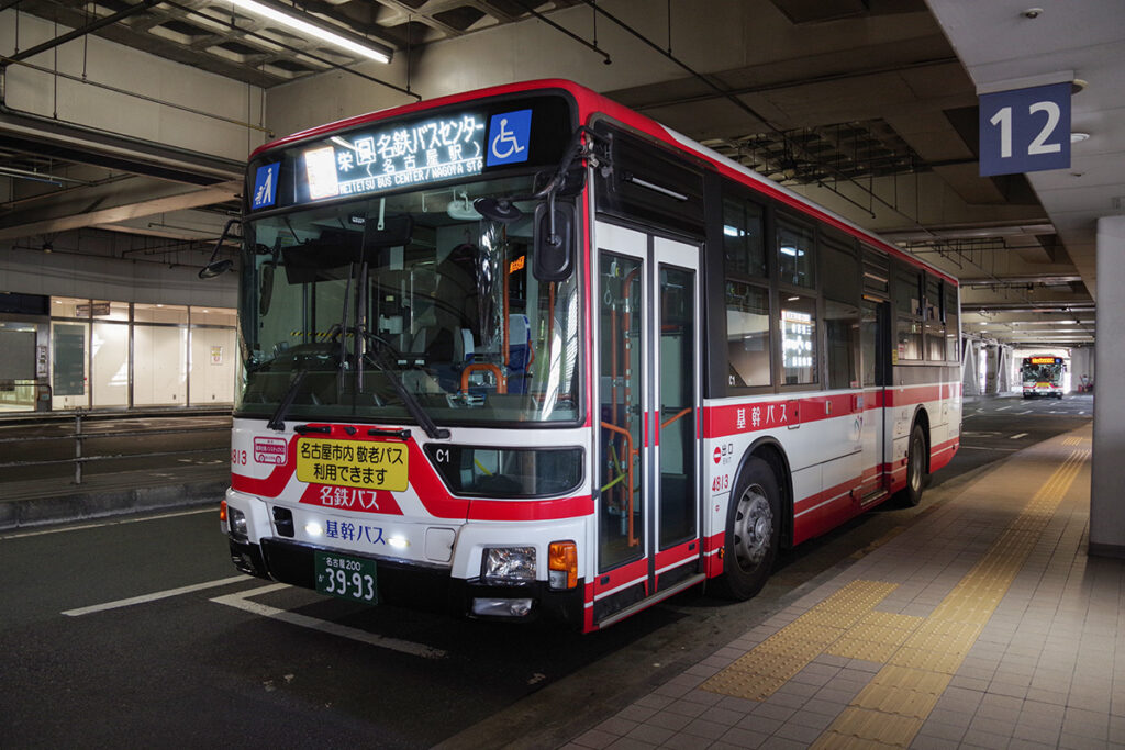 名鉄カラーを纏った基幹バス向けの1台