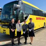 はとバスがJALとのコラボツアーをまたまた運行！　CA体験ができてビジネスクラスの機内食が昼食だと？