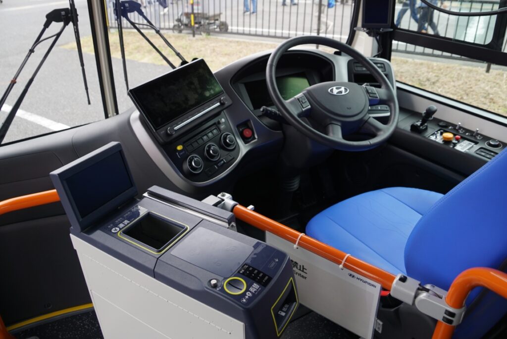 EV車の運転席は総じてシンプル