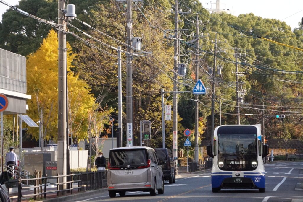 乗用車と比較しても高さ方向以外はそれほど変わらない