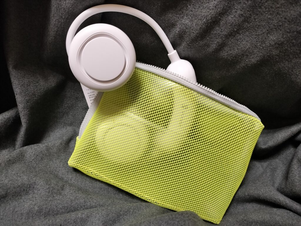 バッグインバッグにも入るコンパクトさでペルチェ素子搭載