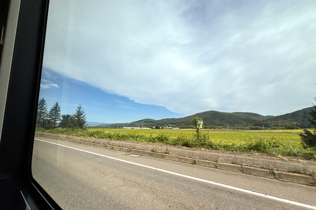 THE・北の内陸部的車窓が続く