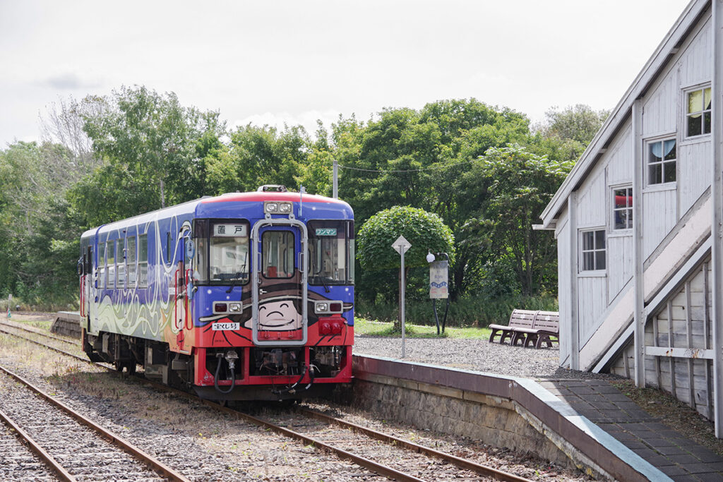 鉄道設備と動態保存車が集まる「りくべつ鉄道」。今も北海道ちほく高原鉄道の現役当時を彷彿とさせる光景を眺めて楽しめる