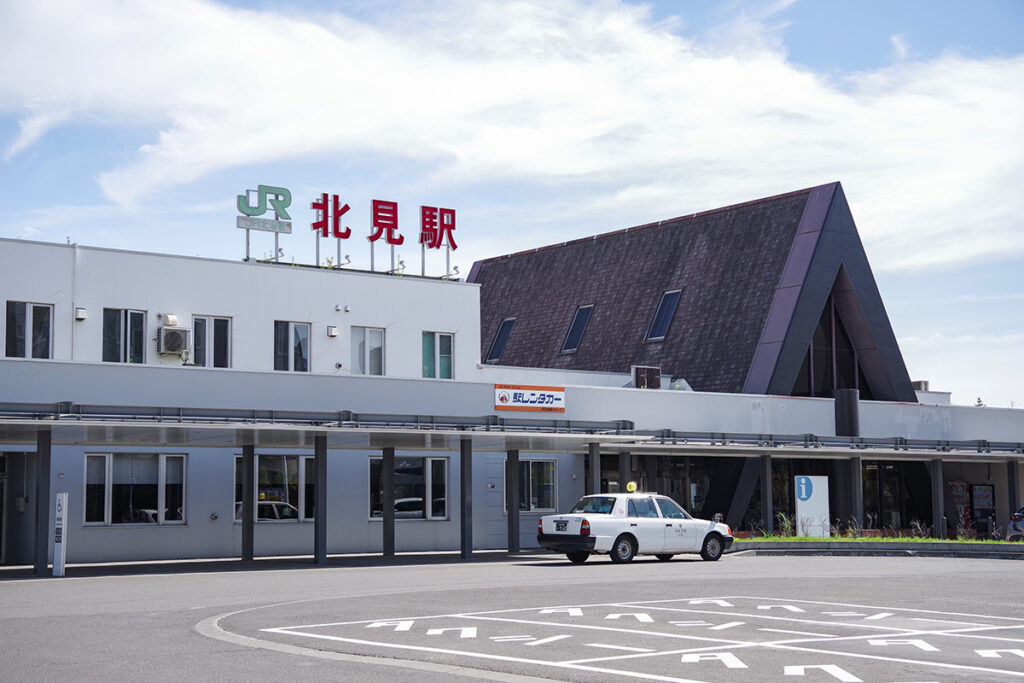 ふるさと銀河線の発着していたJR北見駅はバスターミナルの隣