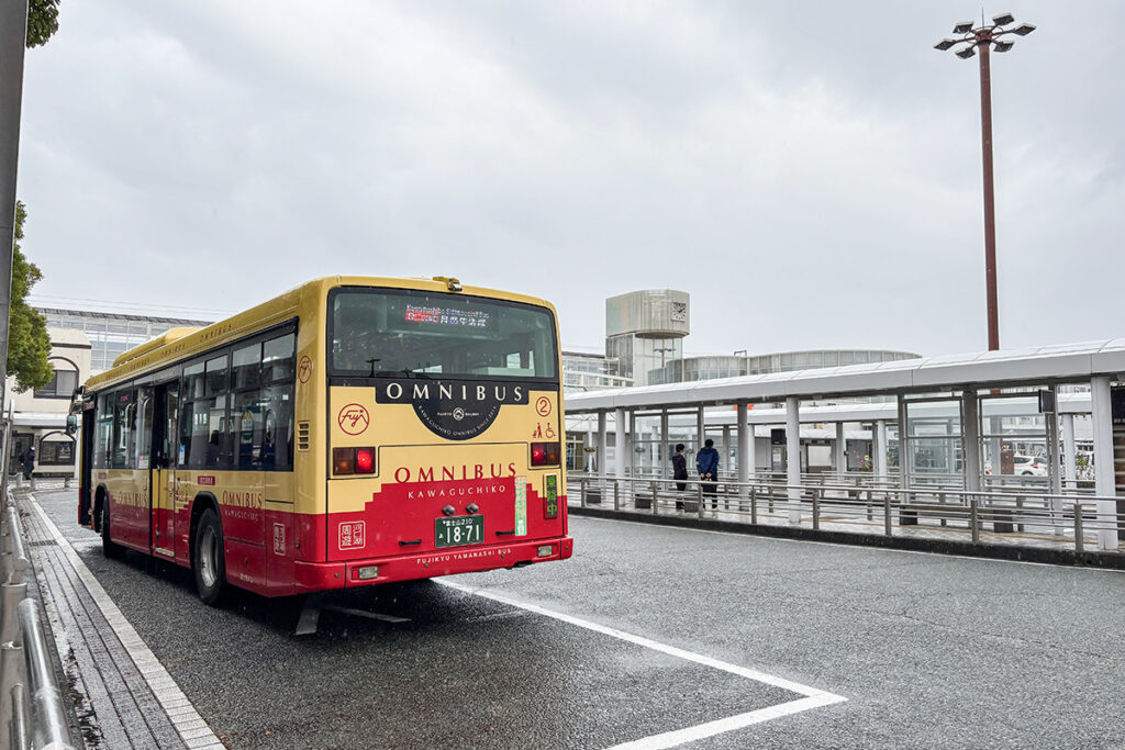 S4系統は新幹線駅から河口湖方面へ直通できる貴重な路線でもある