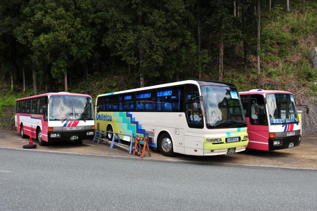 348号車は乗合登録車のため静岡駅から千頭駅までは中央の貸切登録車両で移動するが使用車種は未定