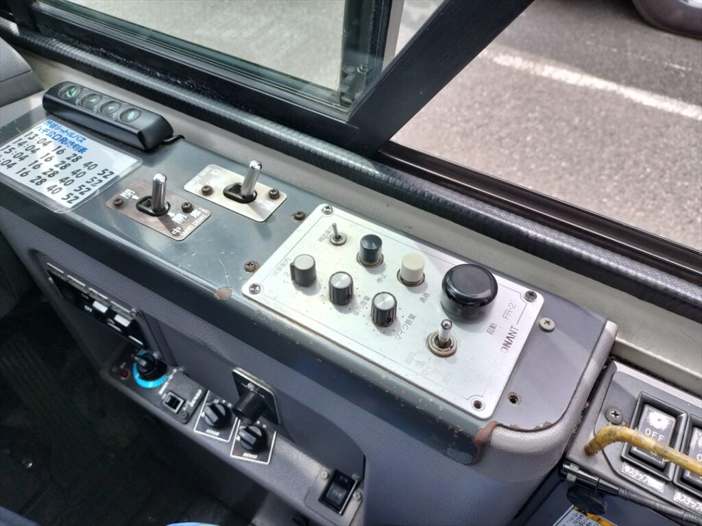 運転だけではなく接客も重要な仕事の一つ