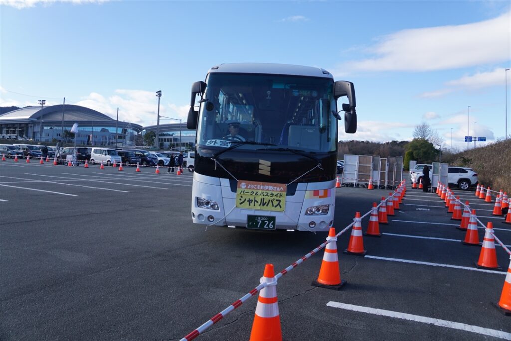 貸切車でも高速車でもあるものは何でも集結させる？