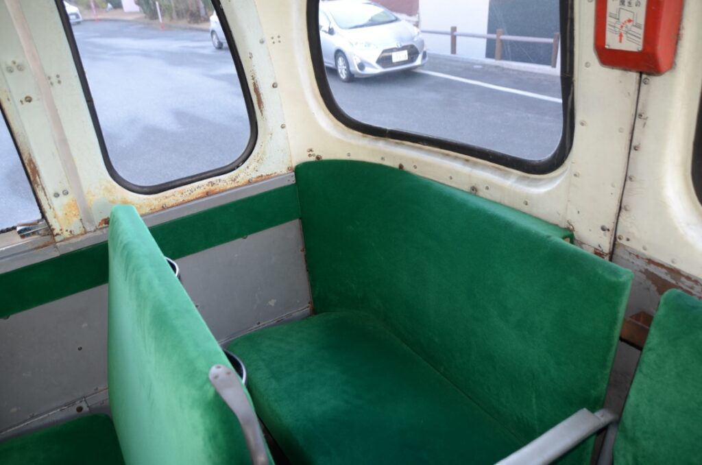 このバスはなんでしょう?