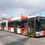 大量輸送に威力発揮の連節バス!!　だけどやめた国もある……ヨーロッパではどんな感じ?