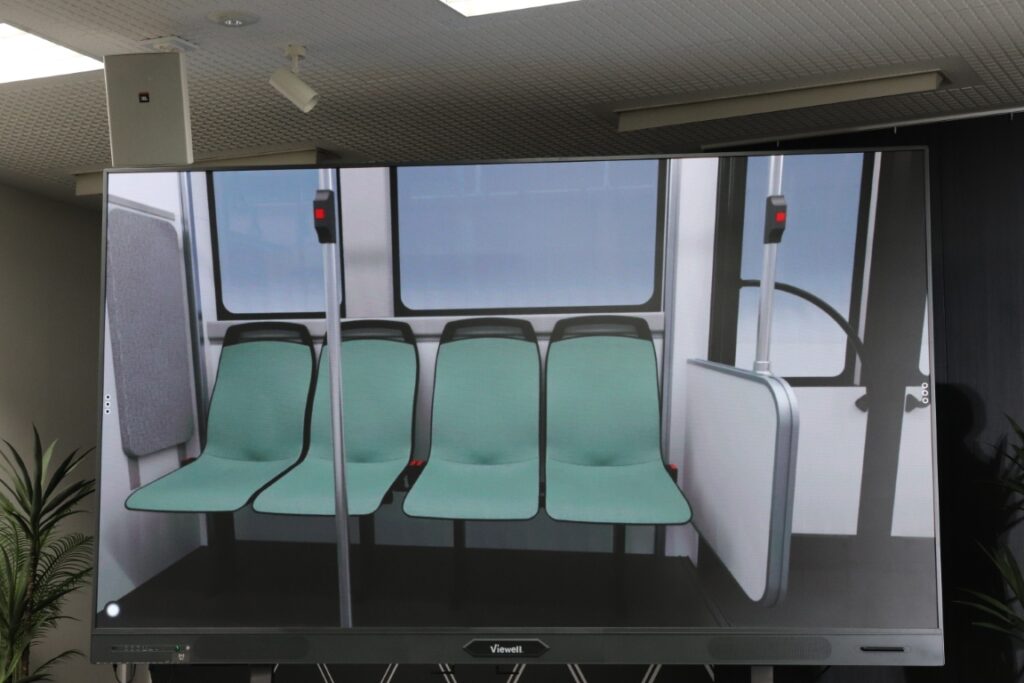 日本仕様ではロングシートは選べるのか？