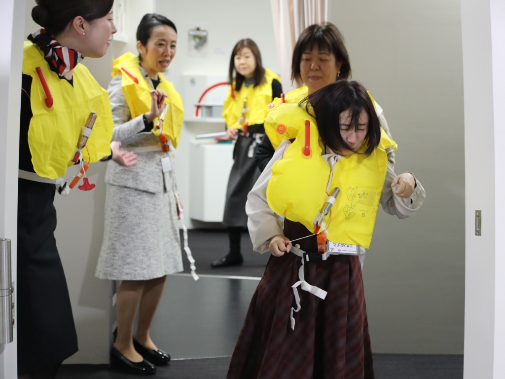 冷たい炭酸ガスが充満して準備完了！そしてジャンプ！