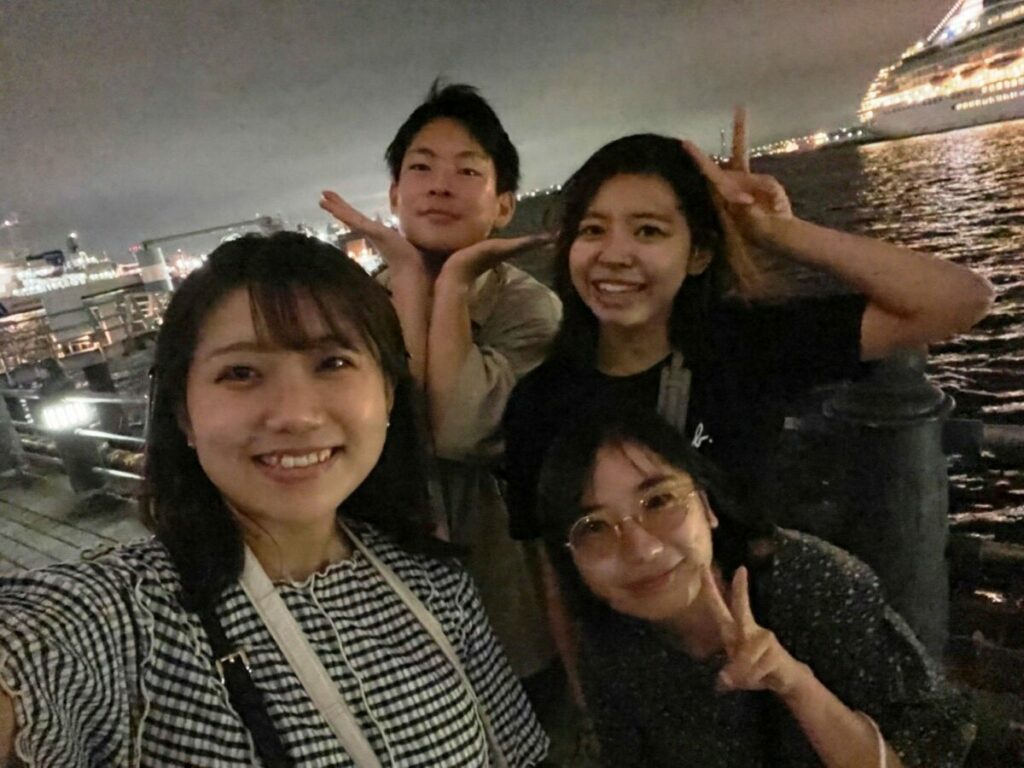 どんな職業でも仲間と撮る写真は思い出であり宝物だ！