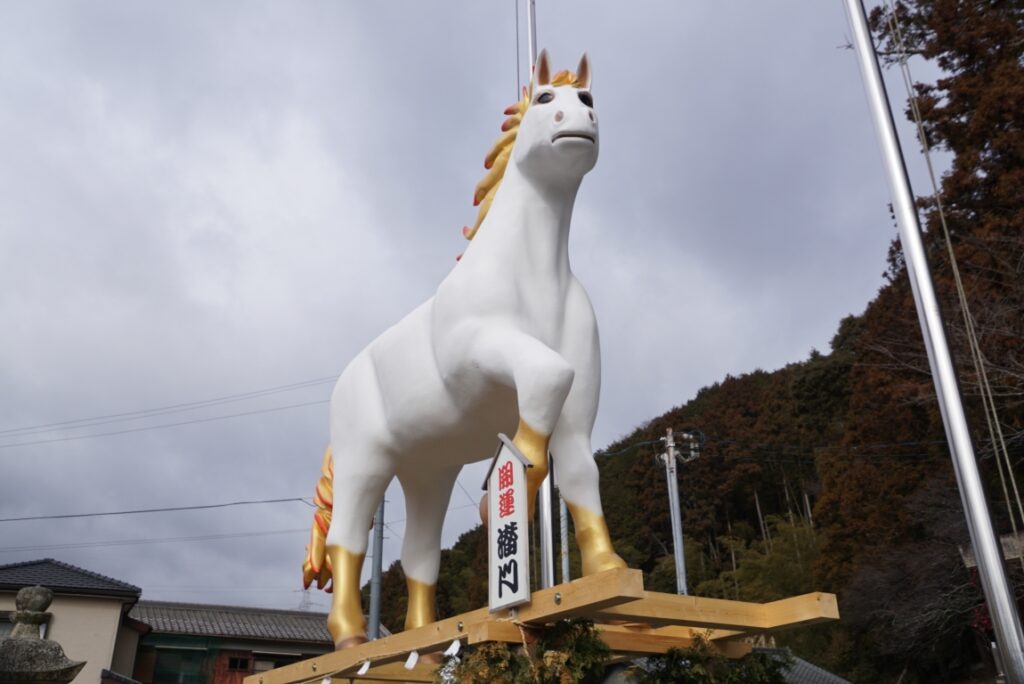 12年で一周するジャンボ干支を毎年制作している