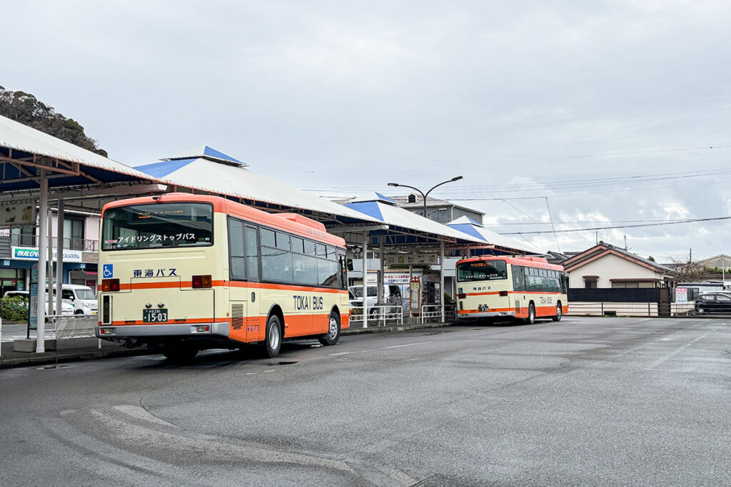 伊豆急行線の河津駅前バス停
