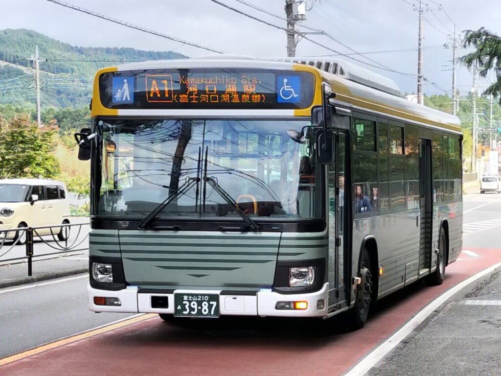 社員証がれば富士急バスに乗れる？