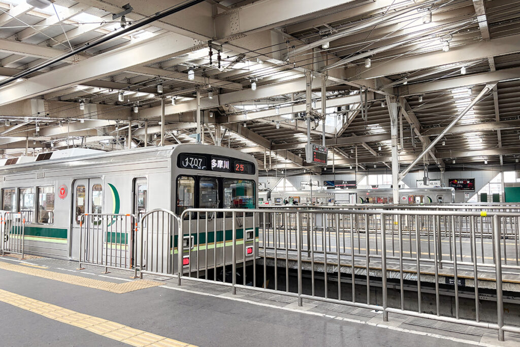 頭端式ホームが貴重な東急蒲田駅に多摩川線でアクセス
