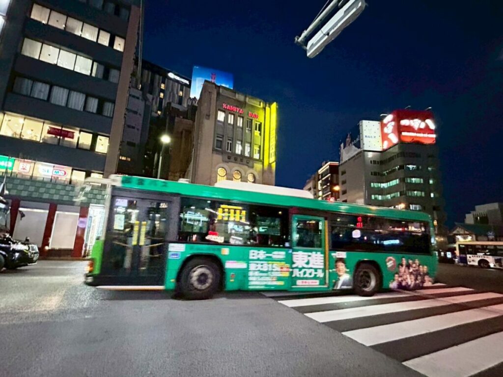 浅草には都営バスがたくさんの路線を持っていますよ～！
