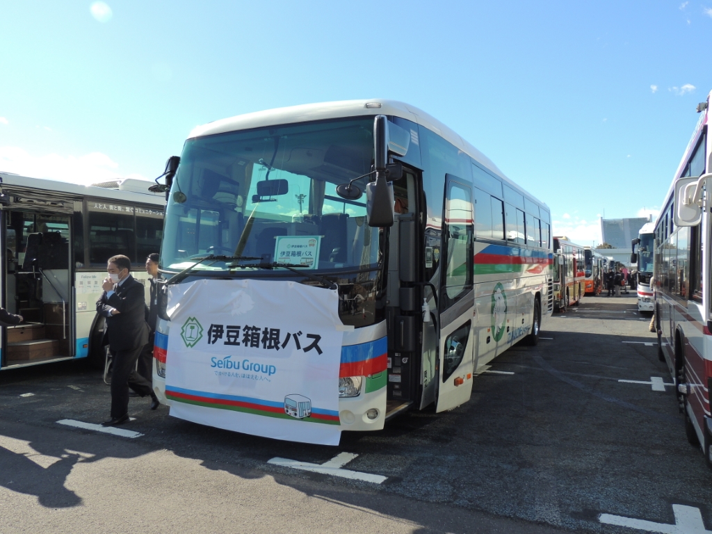 伊豆箱根バスも車内で説明会を行なっていた