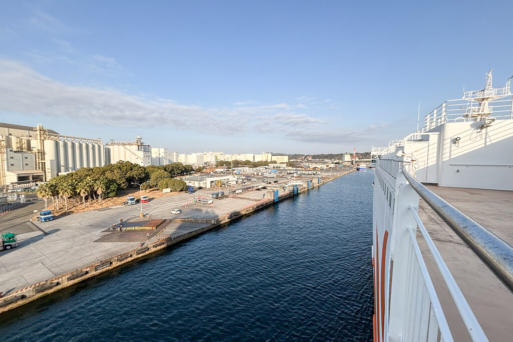 鹿児島県の志布志港フェリーターミナル
