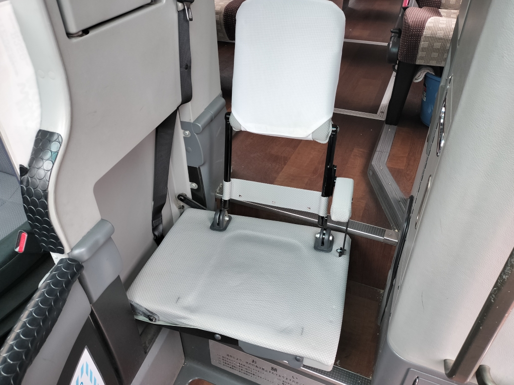 ガイド席に座っている時間はございません！