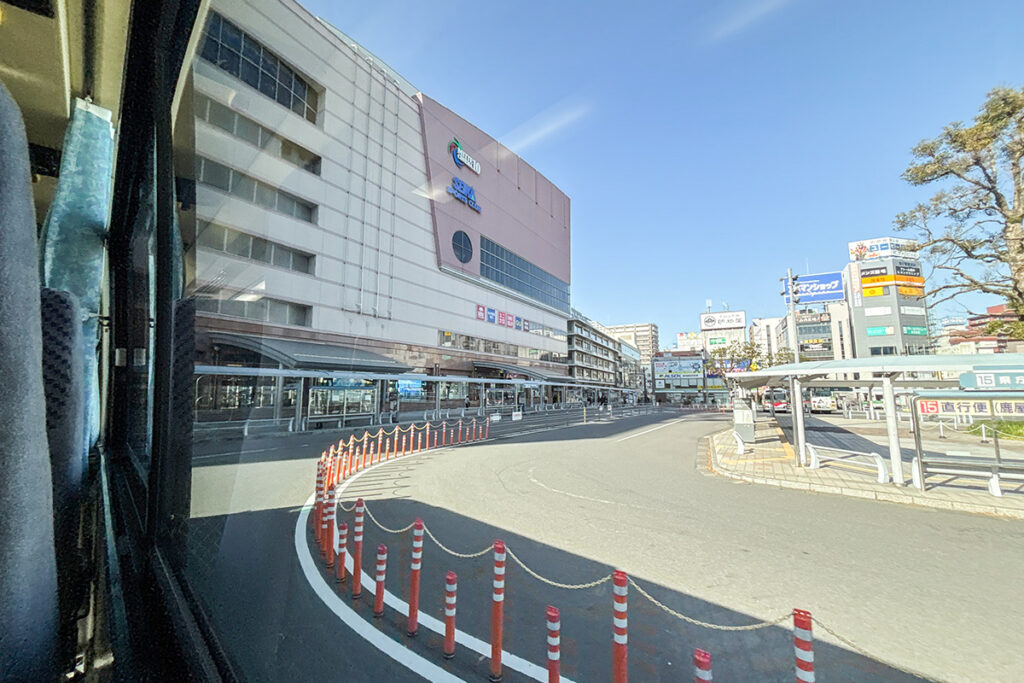 10分ほど走って鹿児島中央駅前に立ち寄り