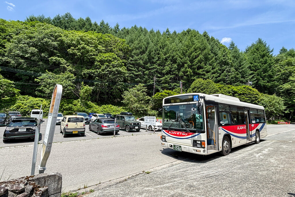 お店はあるけどバスの時間が……