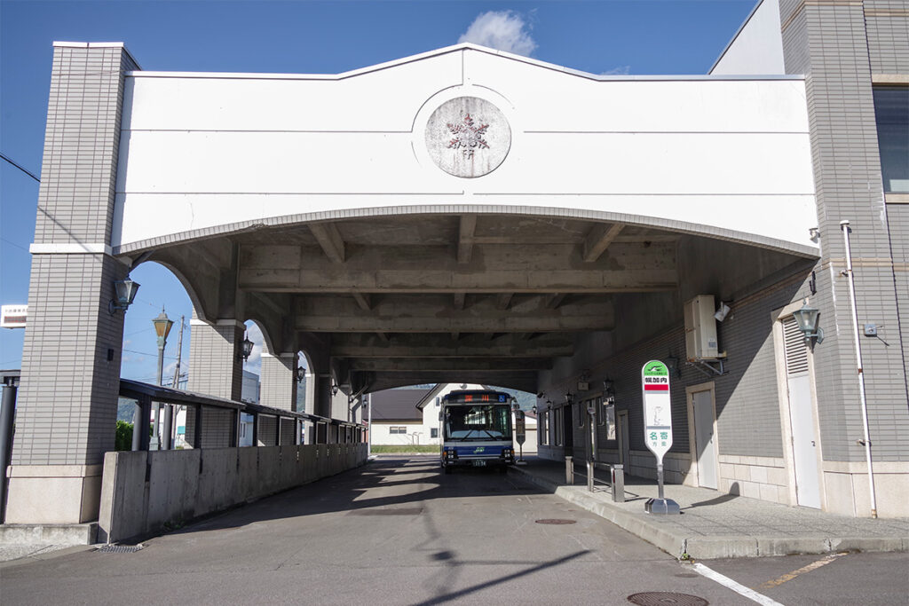 幌加内バス停でトイレ休憩