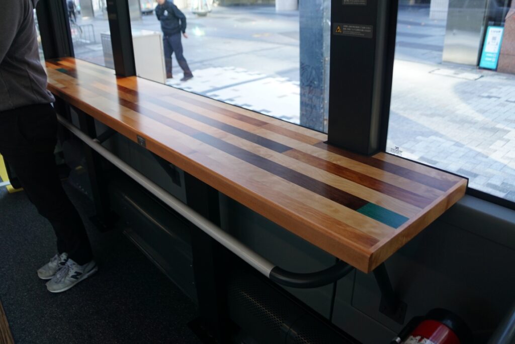 カウンターではお茶でも楽しむ？