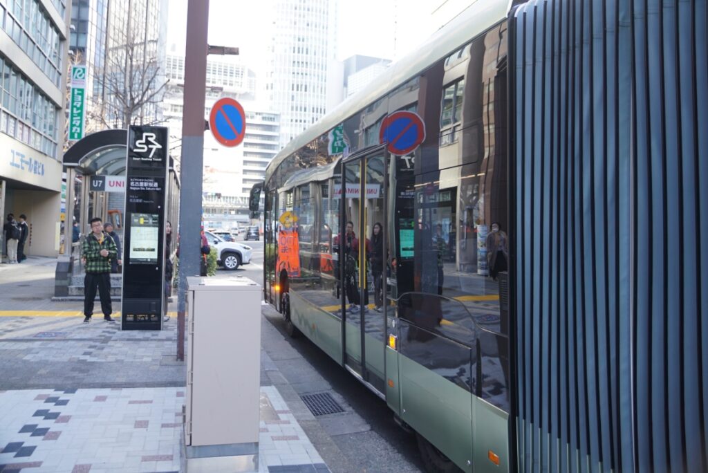 全国で連節車はある程度走っているが名古屋市内では初めて！