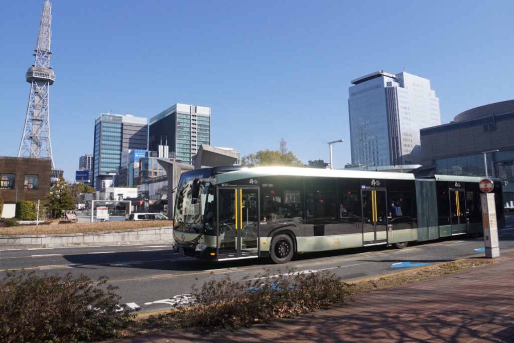 連節車はバスターミナルに入れないことが多い