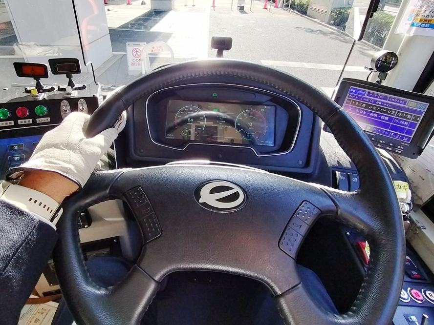 お怒りは分かるがわざと遅延させる運転士は一人もいないので立場を変えて考えてみて!