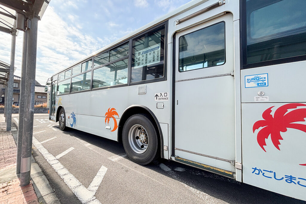 大型路線車で運行される2026年1月現在の志布志線代替バス