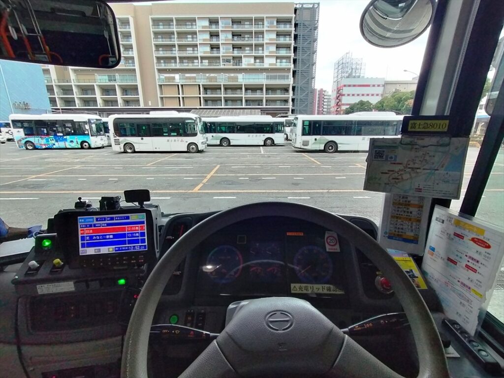 EVポンチョは航続距離が短いために充電回数が多く休憩時間が長め？