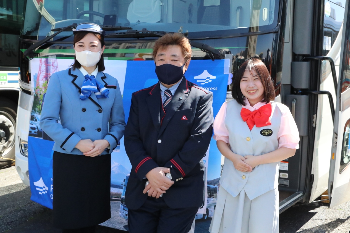 ぺこ　オリジナルバスガイド教本 へっぽこバスガイドの珍道中】そろそろ慣れてきた？ 新社会人に