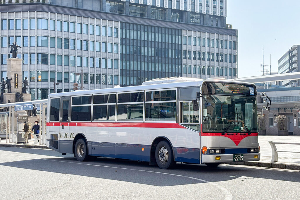 元神奈中で現・南国交通の2005年式三菱ふそうエアロスター