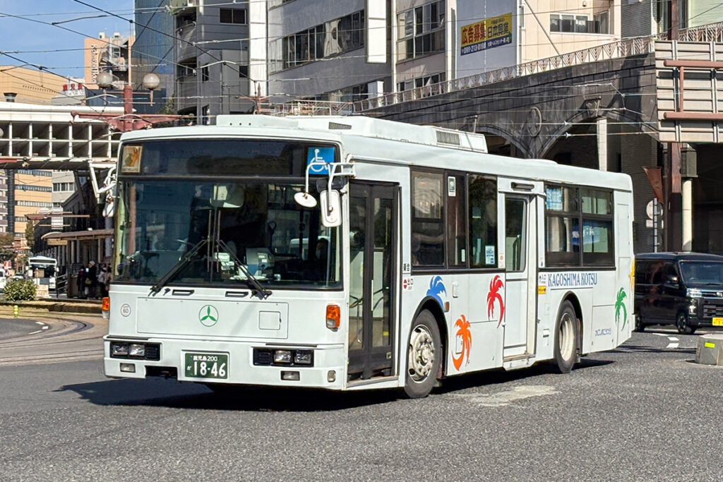 2001年式の日産デ・スペースランナー＋富士重工車体という少々変化球な組み合わせ。元都営