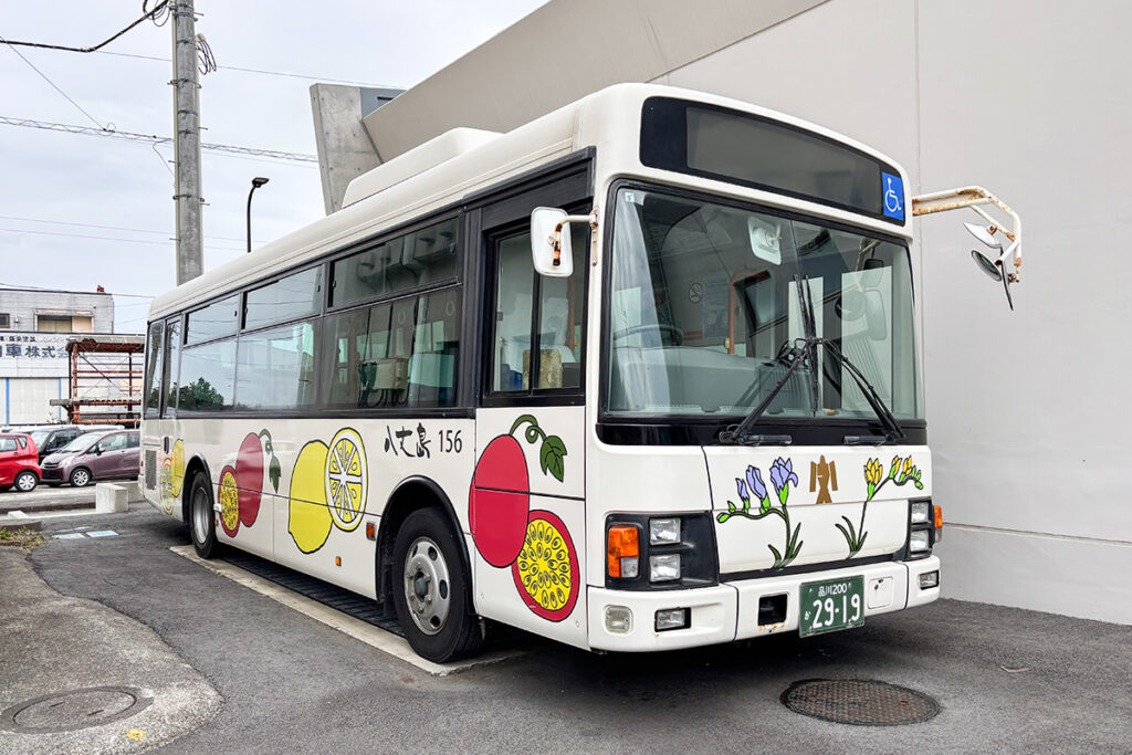 本線（仮）向けの中型路線車の1台・2015年式いすゞエルガミオ