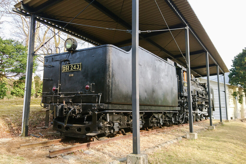 ナンバープレートは前後左右4枚ともレプリカ