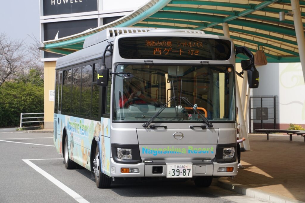 各施設間を結ぶ無料シャトルバスも運行されている