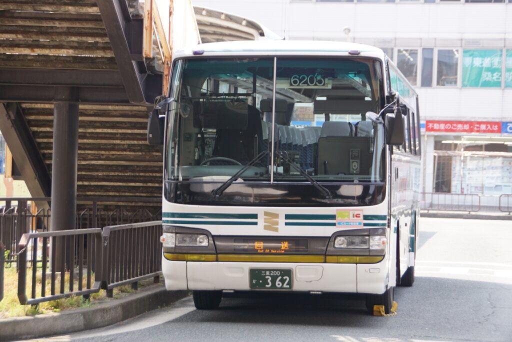このセレガRが方向幕を変えて定期便で配車された！