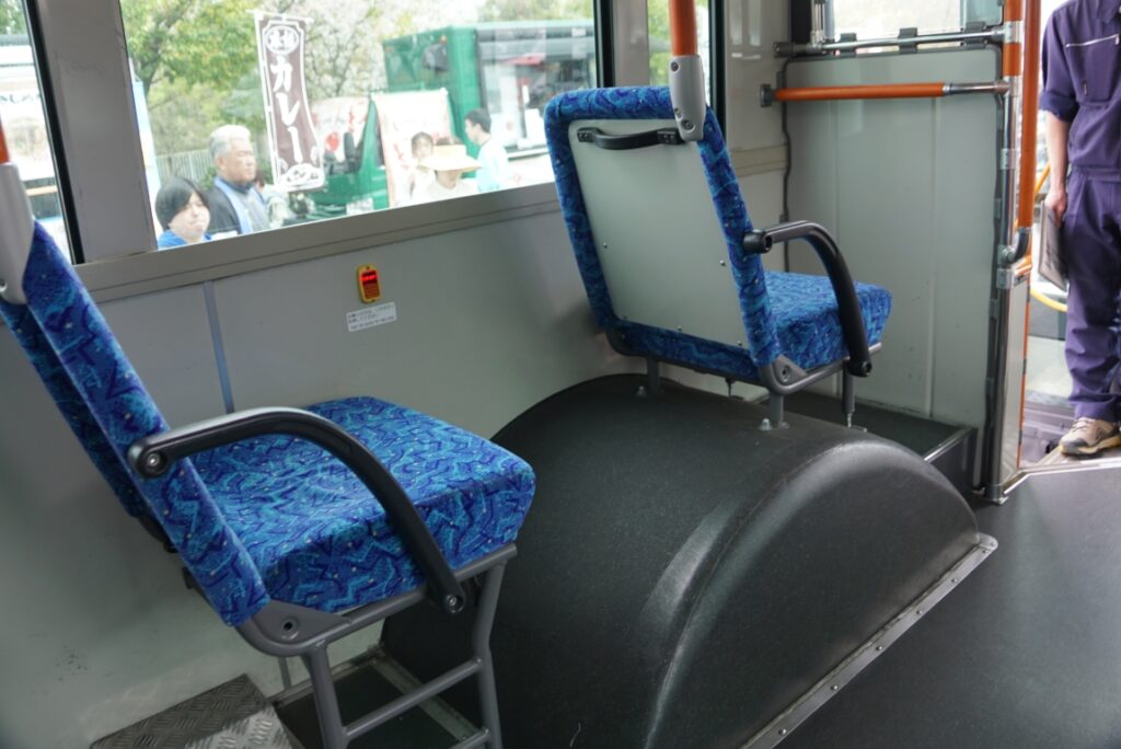 ツーステップ車なのでヲタ席は座りやすい？