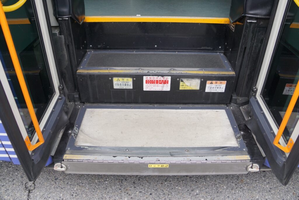 ツーステップ車も珍しと思って乗るのが良い？