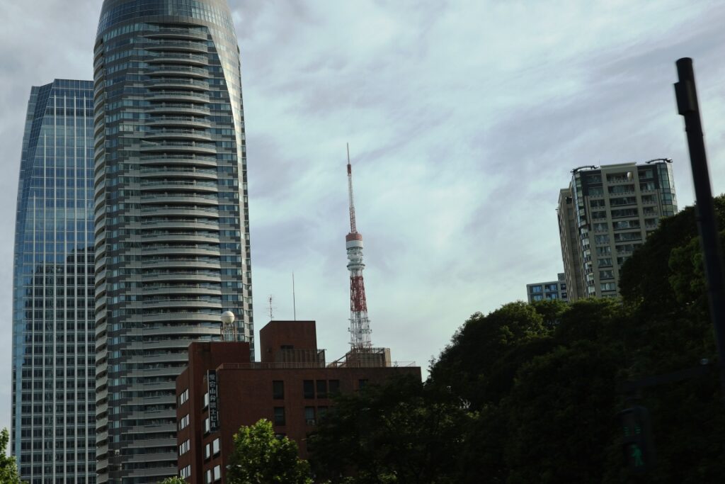 東京タワーが見えるのは愛宕一丁目の手前あたりまで