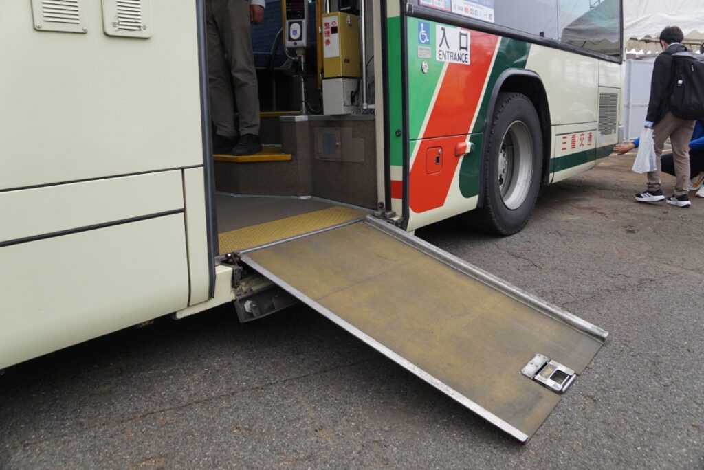 車椅子用スロープ